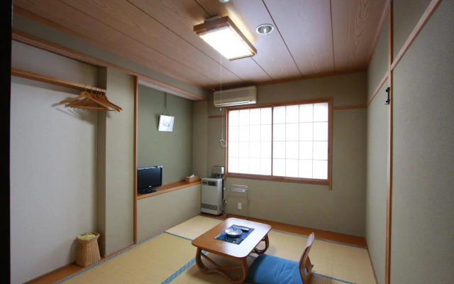 Nozawaonsen Azegamikan