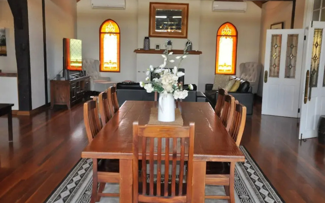 Woolshed Hill Estate
