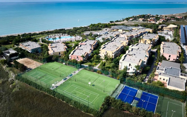 Serenusa Village