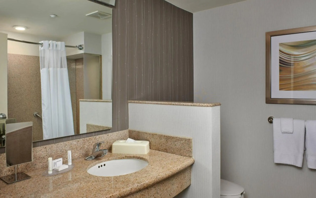 Courtyard by Marriott Bristol