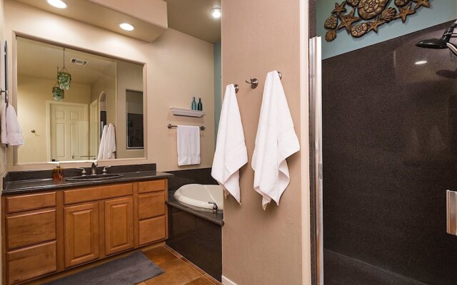 Palm Valley 4 BR by Casago