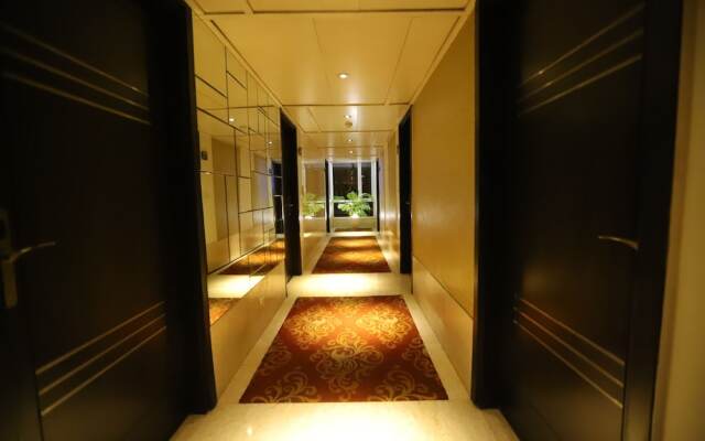 Hotel Amrapali Grand