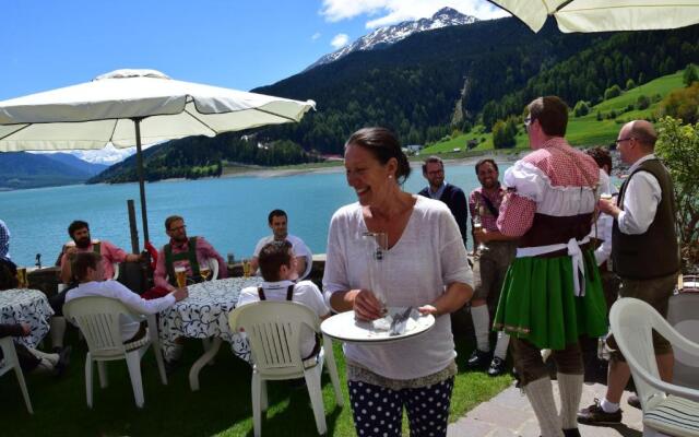 Hotel Schloesschen am See