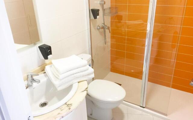 AP2116 Oasis Beach II Marineta