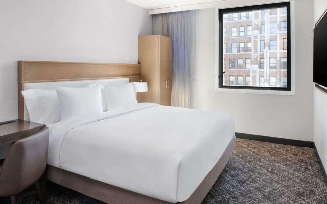 Doubletree by Hilton New York Times Square South