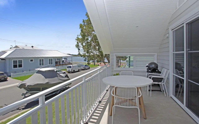 Tea Gardens Loft