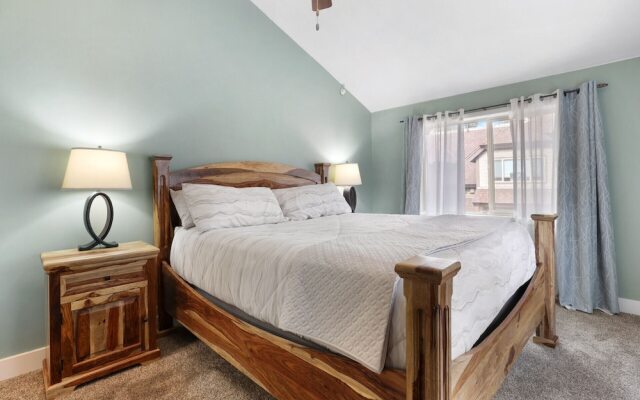 The Lookout at Tahoe Woods