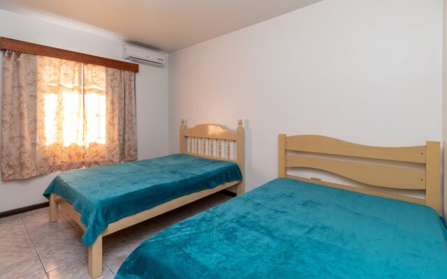Aluguel Casa 2 Quartos para 8 Pessoas - 503A