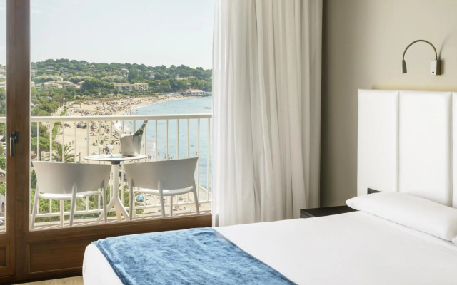 Hotel ILUNION Caleta Park