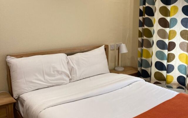 Newell Restaurant and Rooms