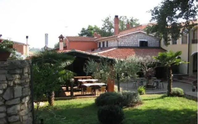 Bed and Breakfast Kolo Adults only