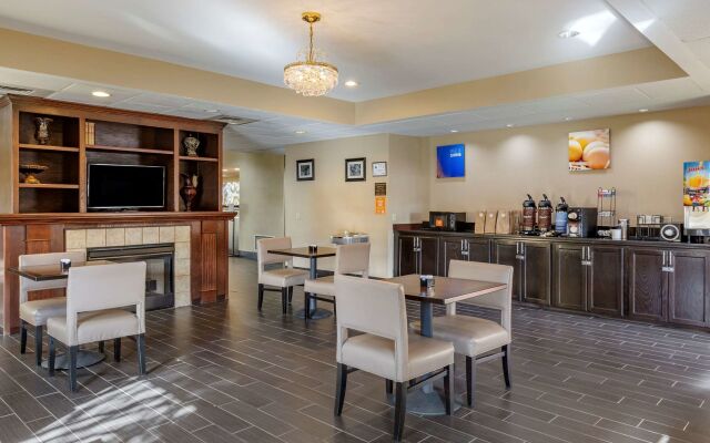 Clarion Pointe Apex – Holly Springs