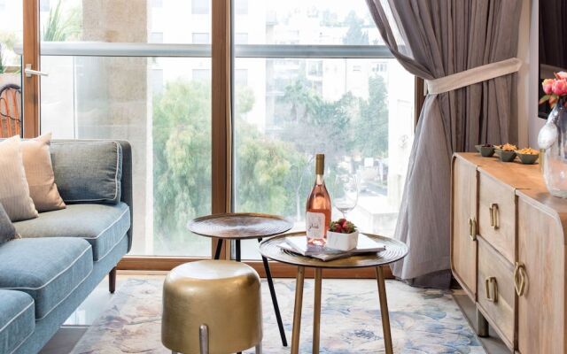 Sweet Inn Apartments- King David Crown