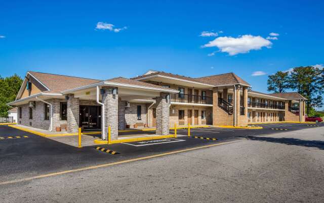 Quality Inn & Suites Suffolk West