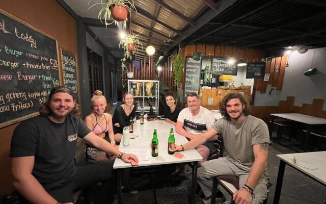 Dong Paloh Hostel