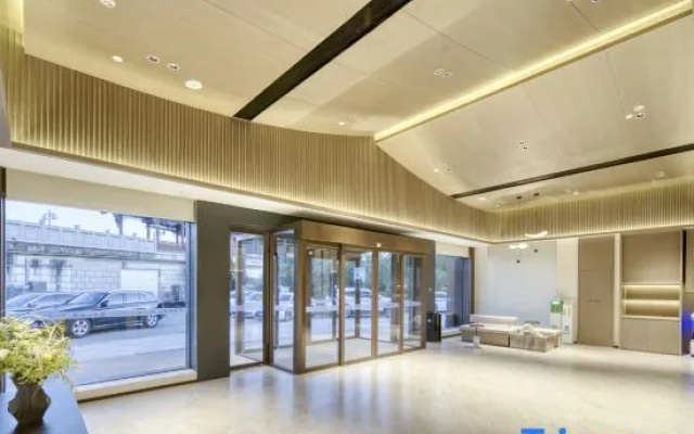 Starway Hotel (Shaoxing Luxun's Hometown Yintaicheng)