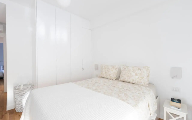 Wonderful Central Athens 2 Bedroom 2 Bath Sleeps 8