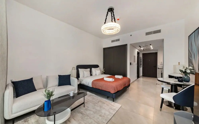 Modern Studio at Paragon
