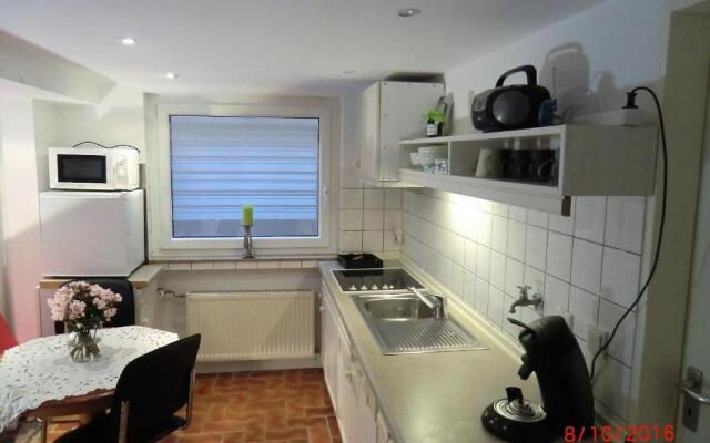 Möbliertes Apartment mit bestem Anschluss - Hangelar Mitte
