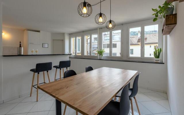 Apartment in the city center with free parking