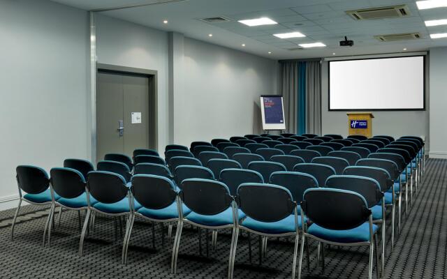 Holiday Inn Express Belfast City by IHG
