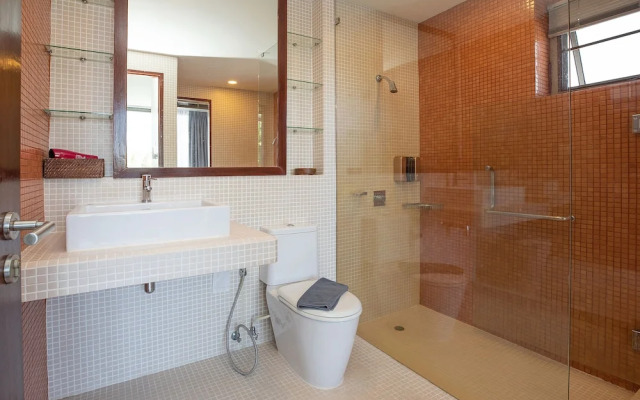 Stylish 3BR Pool Access Villa Argent 9