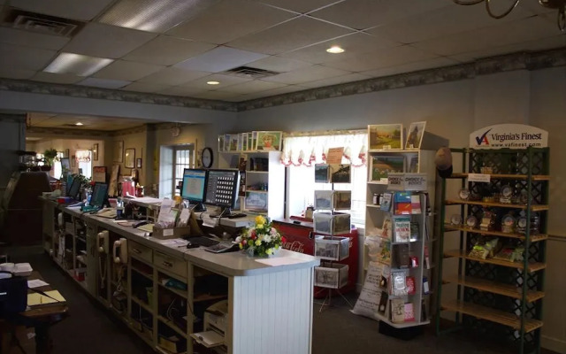 OYO Sheldon's Motel And Restaurant