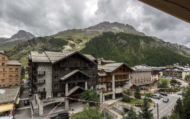 Savoyards and rustic studio in the heart of Val d'Isère