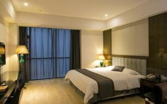 Golden Peninsula Hotel