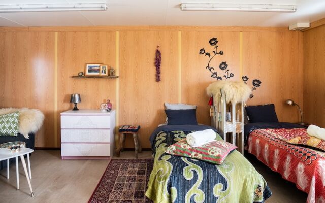 Ytra Lón Farm Lodge