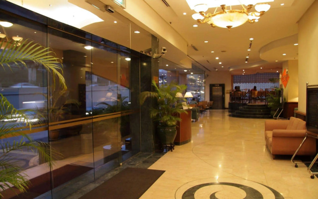 Mandarin Court Hotel