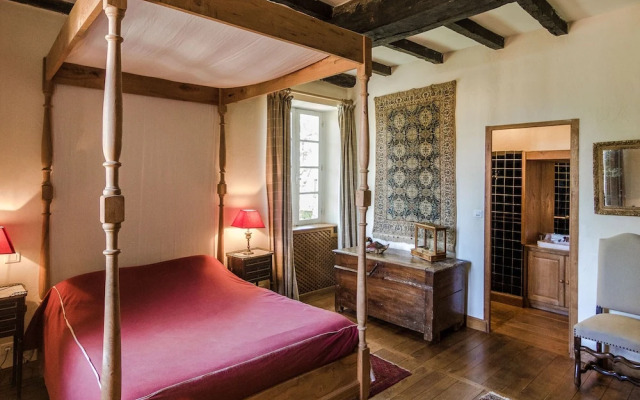 Plushy Villa in Sourzac With Pool, Fitness & Recreation Centre