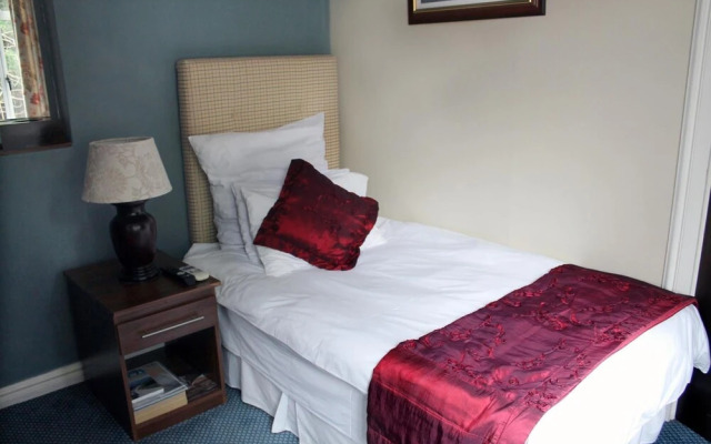 Silver Oaks Boutique Hotel