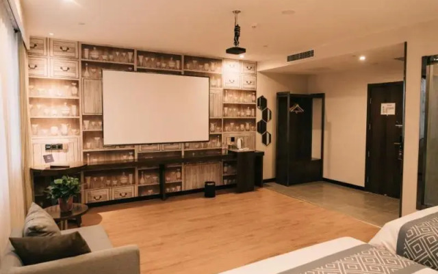 Gem Zibo City Jingkai District Zibo Vocational Col