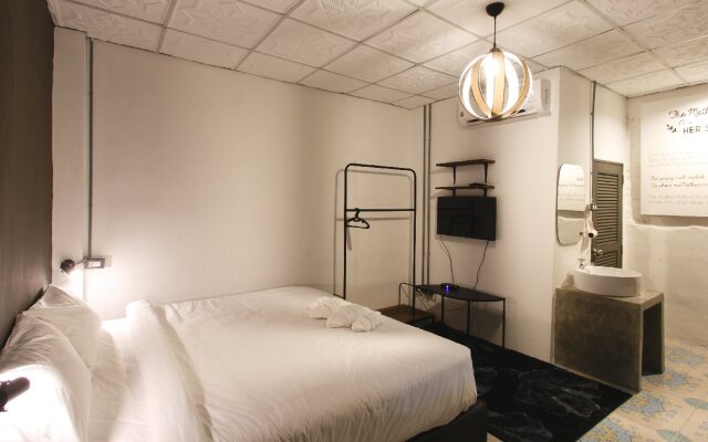 Bedtime Story at Chiang Mai - Hostel