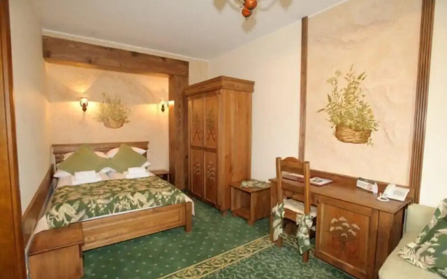 Hotel CARPATIA Bieszczadzki Gościniec