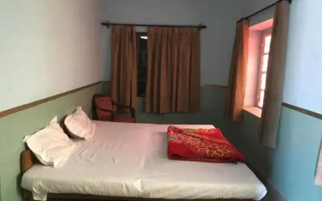 Chandra Niwas Guest House