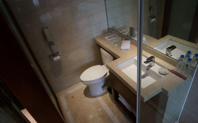 Imperial Traders Elong Hotel