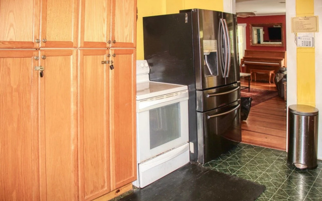 Shaded Beachtown Vacation Estate (102-22)