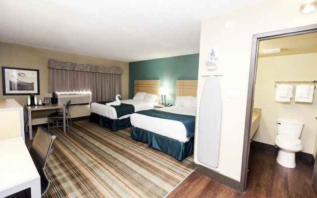 Ramada By Wyndham Edmonton Yellowhead Nw