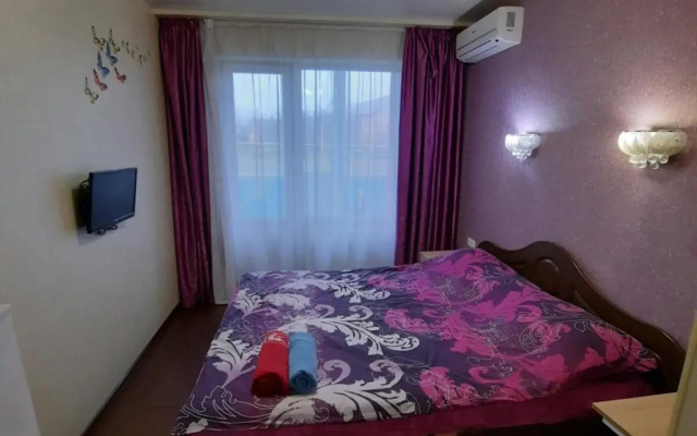 Квартира возле Радмир ул.Чернивецкая 5в