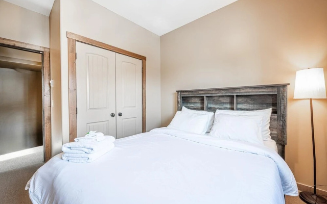 Trapper's Lodge 4 Bd W/great View, Private Hot Tub
