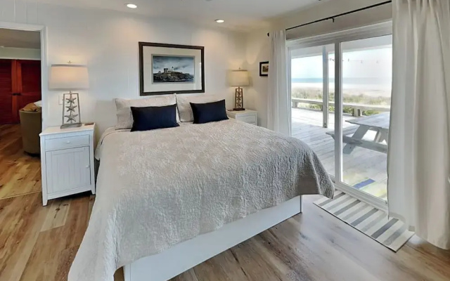 Polly's Place by Topsail Realty