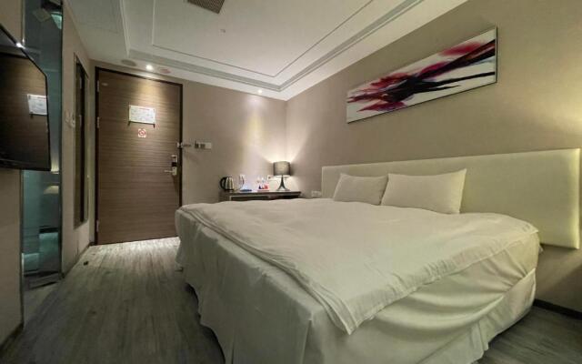 Royal Fine Hotel