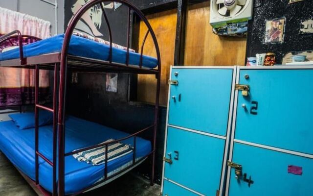 BOBI's Cafe Backpackers Hostel