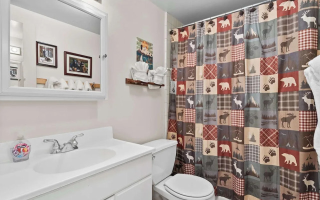 Sundance Foosball Table, Bbq, Near West Beach