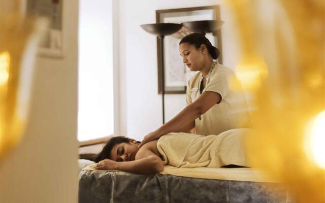 Novotel Mumbai Juhu Beach Hotel