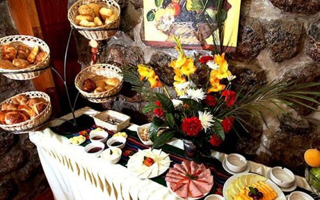 Don Bosco Hotel