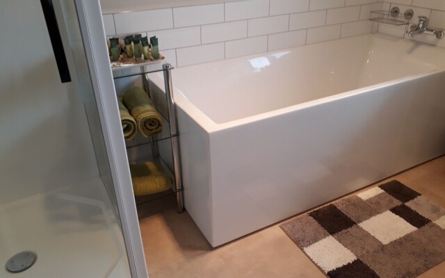 Peaceful And Quiet Witherlea Homestay