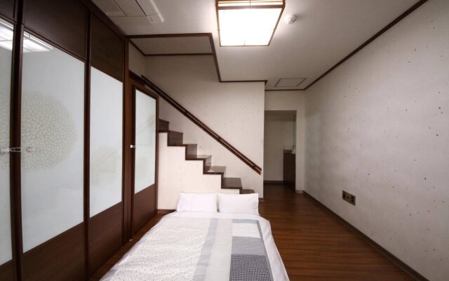 Nayaeddle Guesthouse